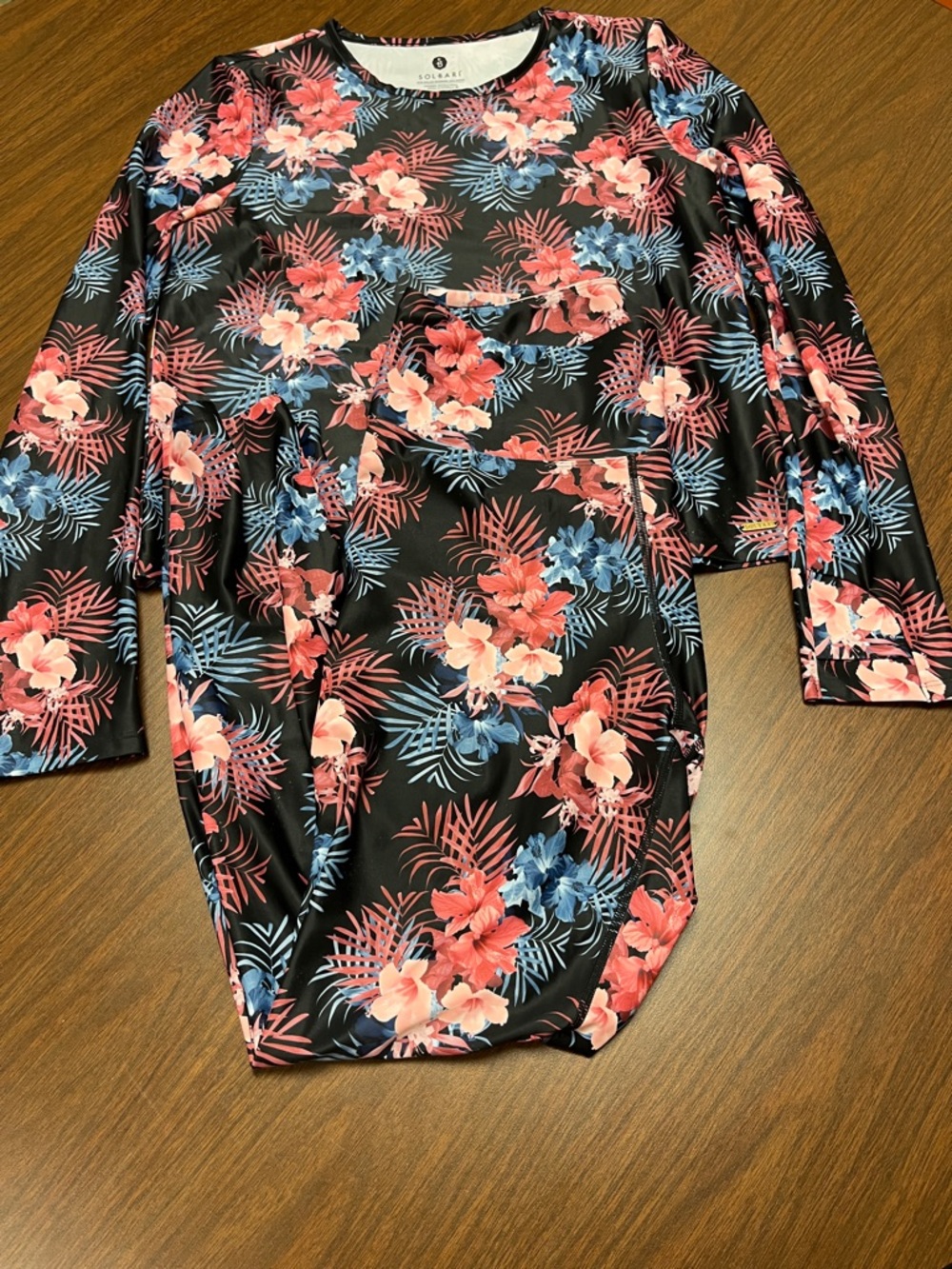 Solbari Floral Black Long Sleeve Tunic Top  and leggings, size large